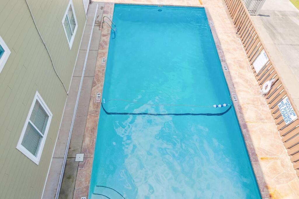 Right Across Beach Pool View Private Balcony By Zen Living Short Term Rental เมอร์เทิลบีช ภายนอก รูปภาพ
